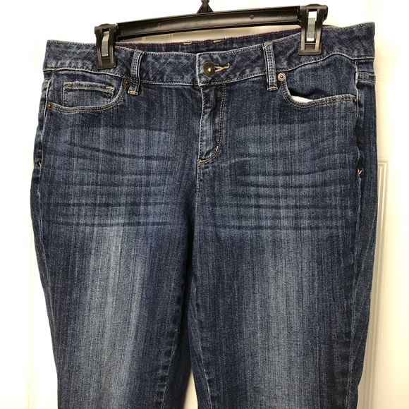 Liz Claiborne Jeans. Size 10 - Picture 3 of 10